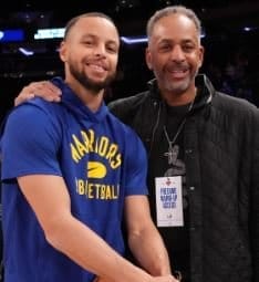 Stephen Curry with his father