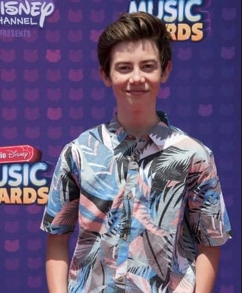 Griffin Gluck Biography, Girlfriend, Net Worth, Age, And More